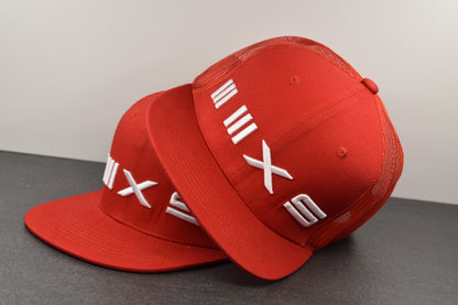 MMXS. SIGNATURE CAPS