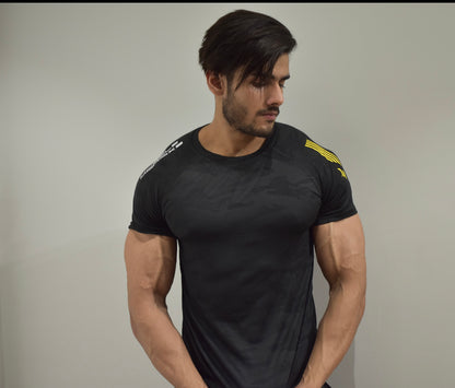 ACTIVE CAMOFLAUGE  BLACK short sleeve tshirt