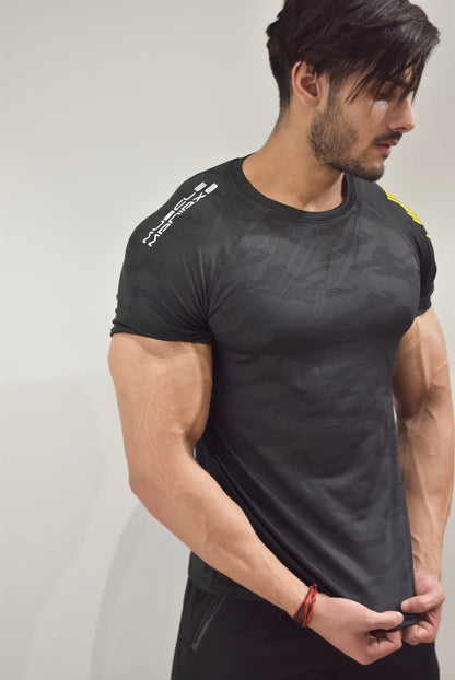 ACTIVE CAMOFLAUGE  BLACK short sleeve tshirt