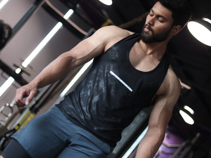 PERFORMANCE BLACK CAMOUFLAGE TANK TOP . Quick Dry Technology