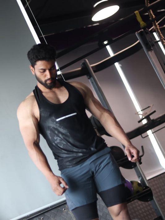 PERFORMANCE BLACK CAMOUFLAGE TANK TOP . Quick Dry Technology